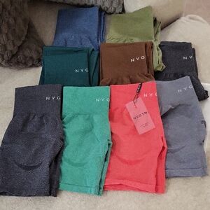 NVGTN Leggings /Shirts Bundle XS
